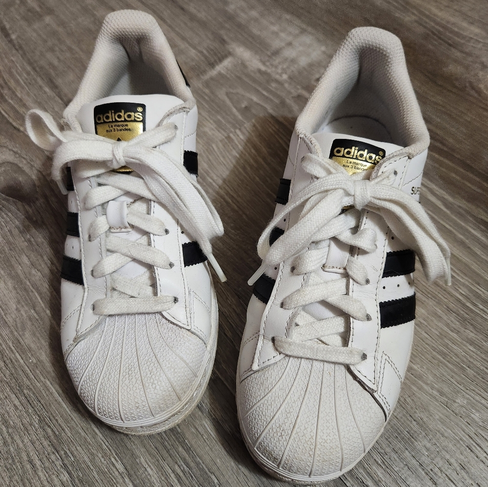 Adidas Superstar Sneakers